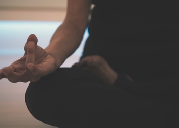 Meditation for Beginners: Get Mindful with These Three Easy Apps