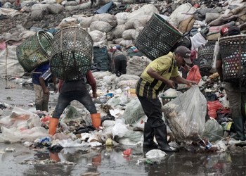Time to Help Garbage Officers and Scavengers Safe from the Coronavirus