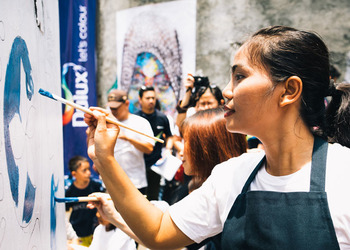 Micro Galleries Empowers Women in Jakarta Kampung Through Art