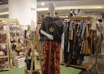 The Best Places to Shop for Souvenirs in Jakarta