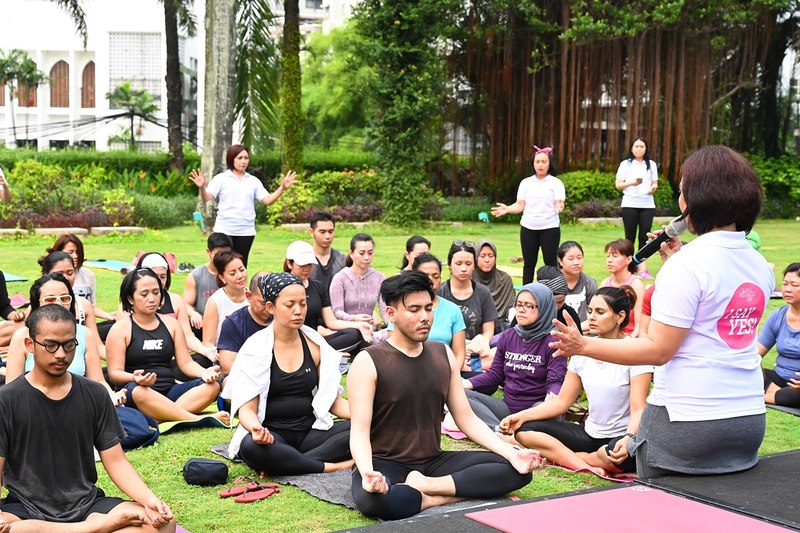 Jakarta’s Yoga Community Celebrates Global Wellness Day | NOW! JAKARTA