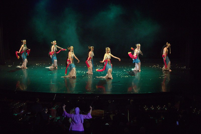 Dancers performing the Bedhaya dance