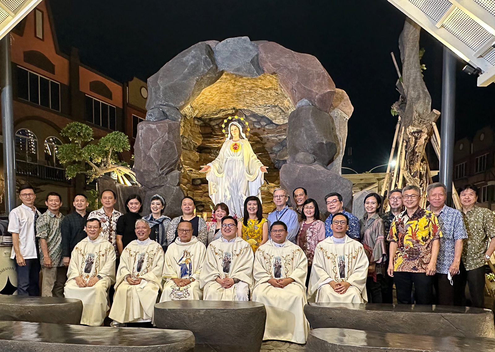 Catholic Prayer Garden ‘Taman Doa Hati Tersuci Maria’ Opens at Pantai