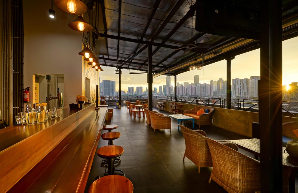Yello Hotel Manggarai Presents PERON SkyCafe - NOW! Jakarta